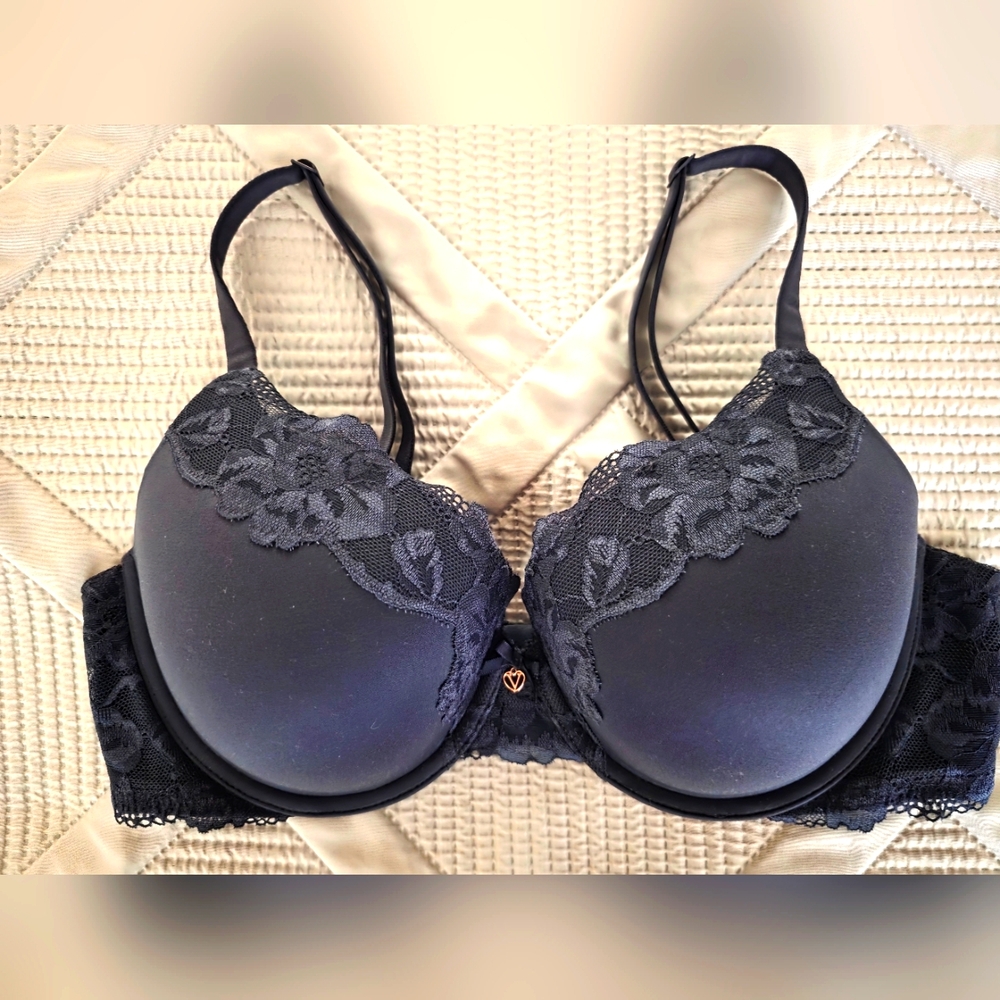 Victorias Secret Bra 36C
